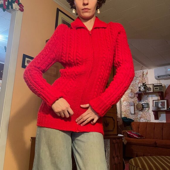1960s vintage handknit red cable knit bodycon zip fishermans cardigan! - Picture 2 of 8